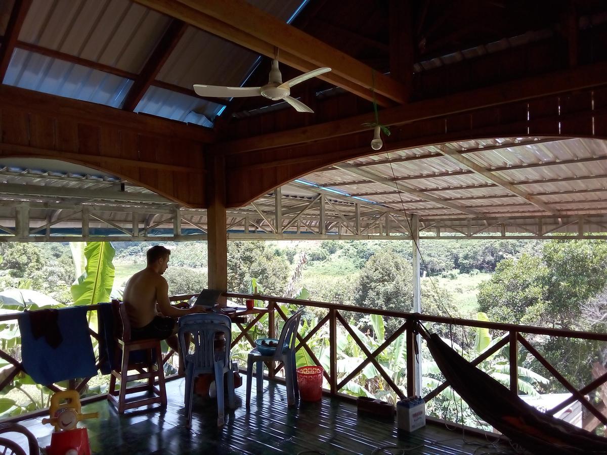 Mr Pov Home Stay Banlung Exterior photo